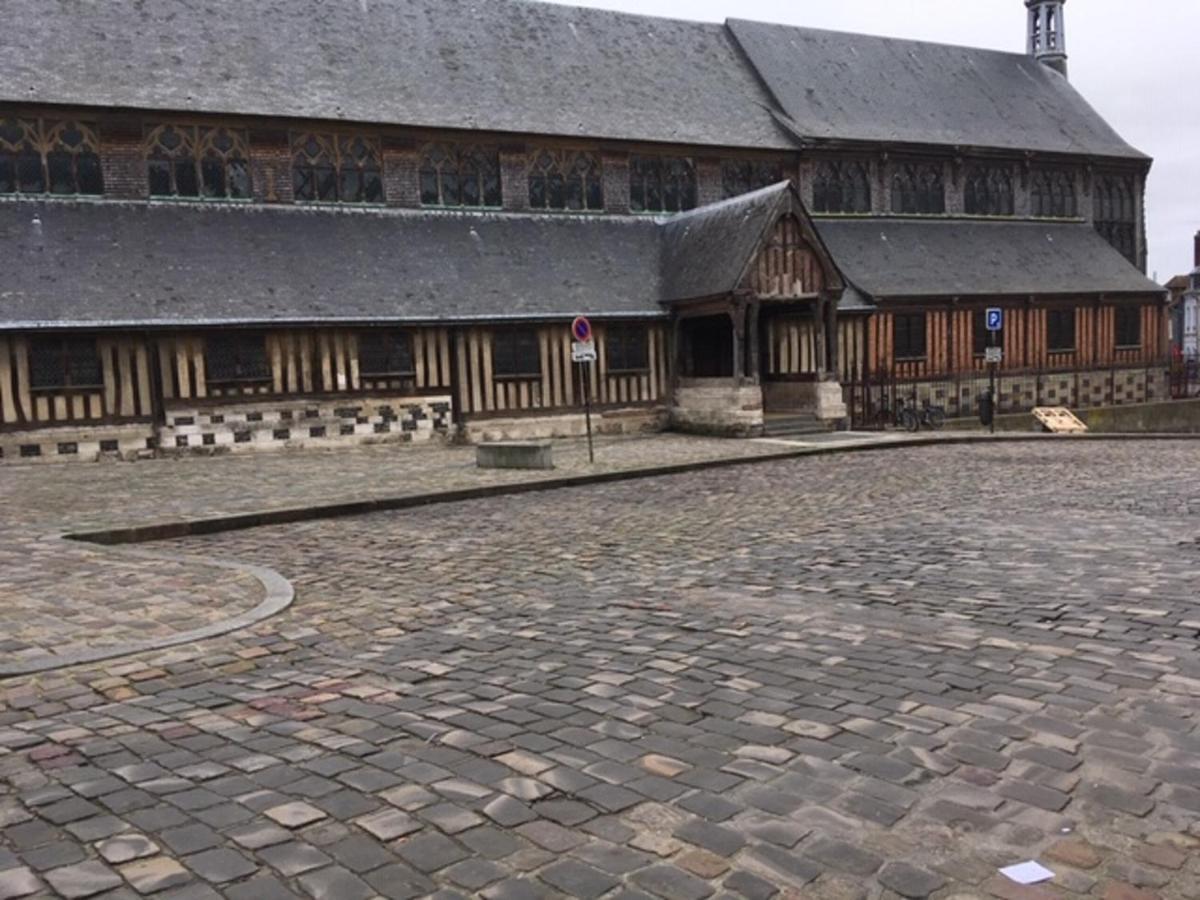 Maison Charmante Pres De Sainte Catherine Vila Honfleur Exterior foto
